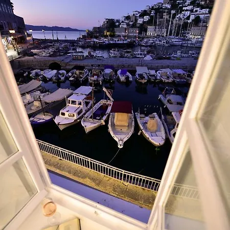 Villa Hydra Hospitality Port